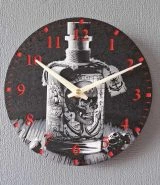 Horloge murale 3D Bouteille de Rhum Horloge murale 3D Bouteille de Rhum